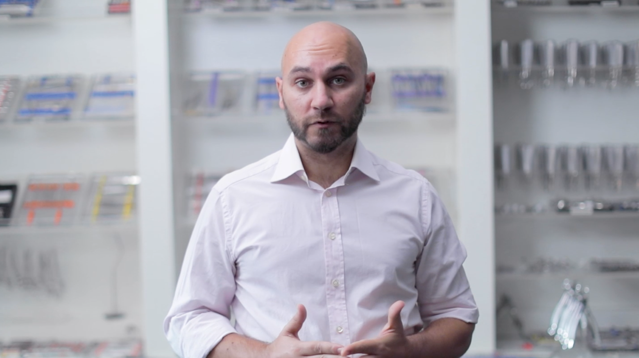 EPISODE 1 - Choosing the right needle holder